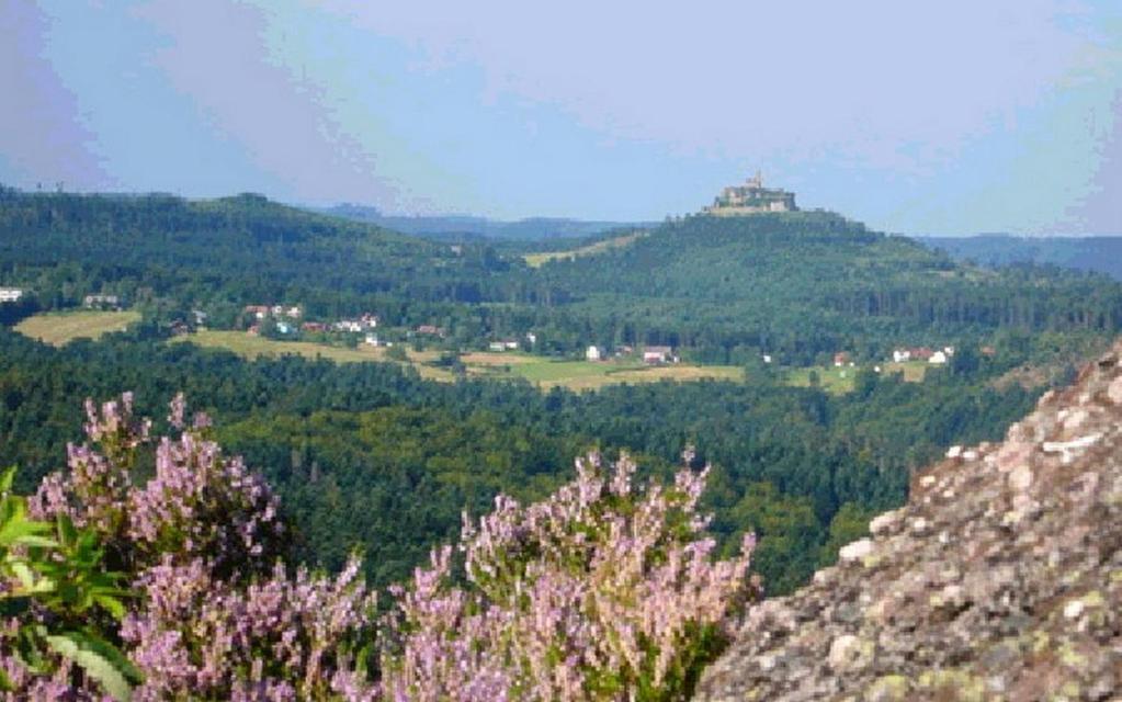 gîte La Belle Vue La Hoube Extérieur photo